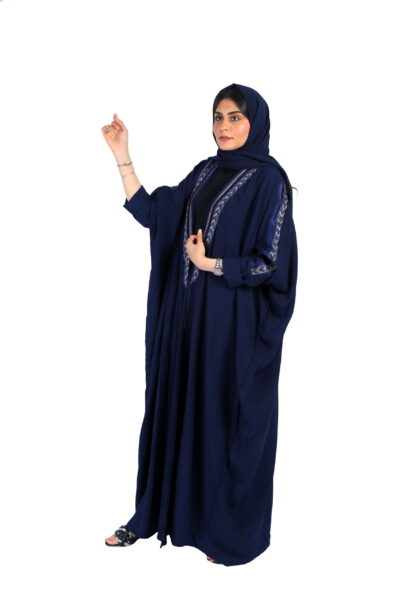 ⁦عباية تطريز قطري كحلي⁩ - الصورة ⁦2⁩