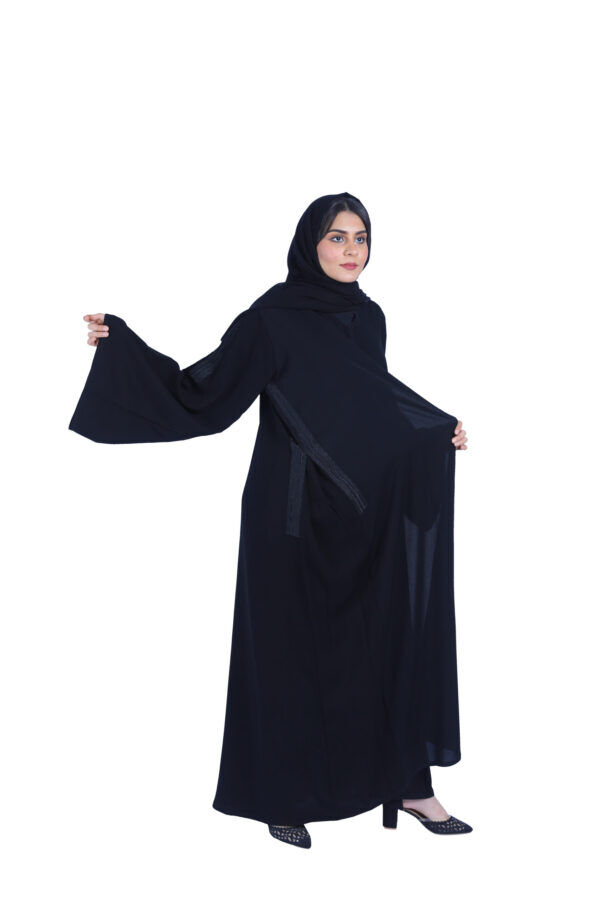 ⁦عبايه ملكي كوري بكسره⁩ - الصورة ⁦5⁩