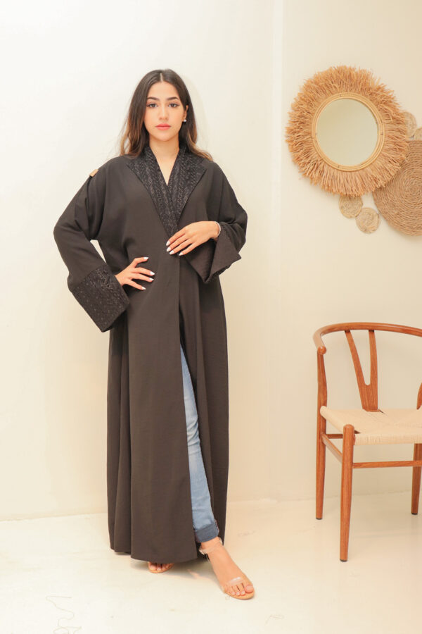 ⁦عبايه بليزر كريب لنن اسود⁩ - الصورة ⁦4⁩