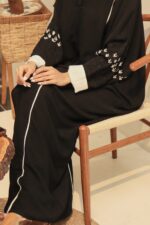 ⁦عبايه بقصة كم اماراتي⁩ - الصورة ⁦3⁩