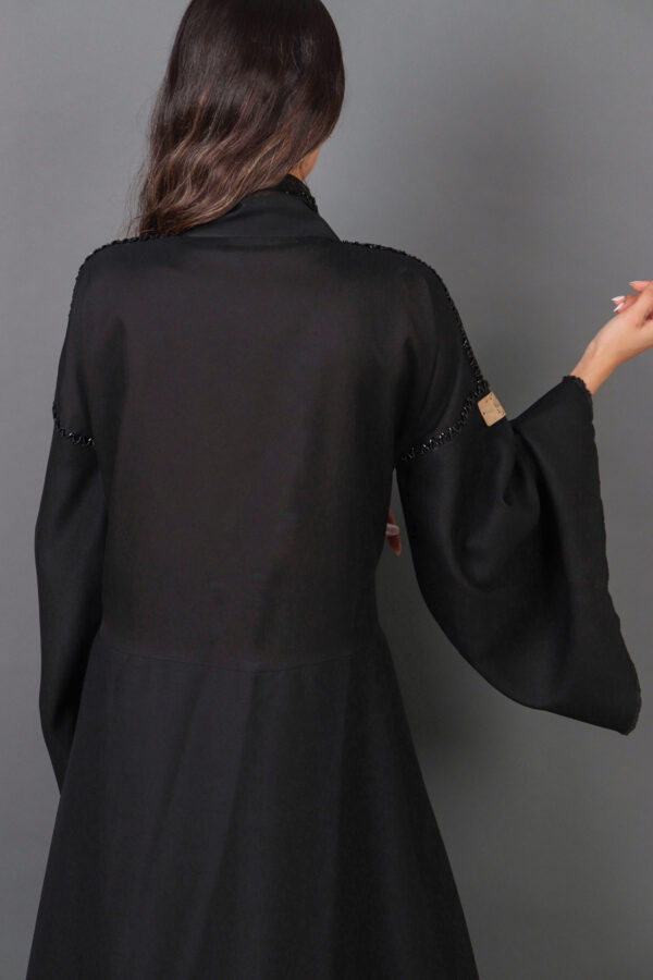 ⁦عبايه كلوش منسوجة من قماش كريب - مينى ميت بشك⁩ - الصورة ⁦3⁩