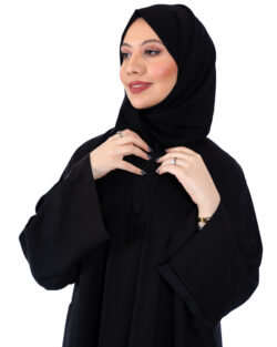 عباية مغلقة بكسرة كلوش