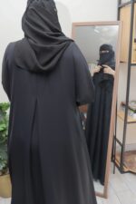 ⁦عباية مغلقة بكسرة كلوش⁩ - الصورة ⁦3⁩