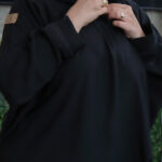 عباية بشت نواعم باكمام مطرزة بخيوط مخفيه