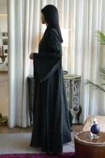 ⁦عباية كلوش بكم فرنسي بتطريز شك⁩ - الصورة ⁦3⁩