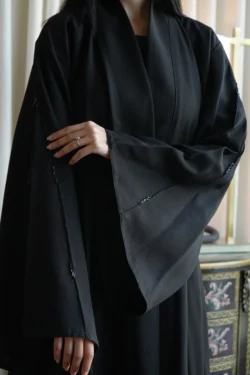 عباية كلوش بكم فرنسي بتطريز شك