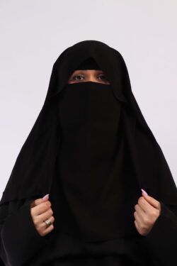 نقاب باب الحارة مربع