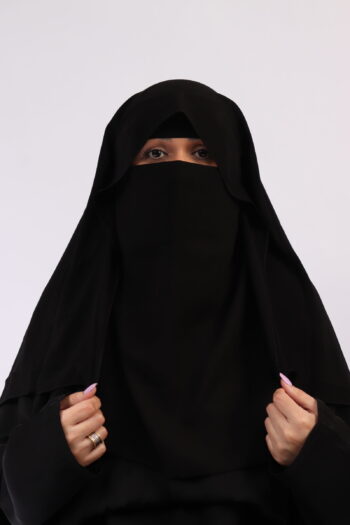 نقاب باب الحارة مربع