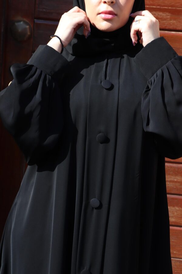 ⁦عباية كلوش مغلقة من الأمام مع جيوب⁩ - الصورة ⁦3⁩