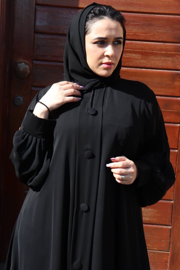 ⁦عباية كلوش مغلقة من الأمام مع جيوب⁩ - الصورة ⁦5⁩