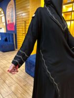 ⁦عبايه مريم بليزر من اجناب و تطريز بيج⁩ - الصورة ⁦4⁩