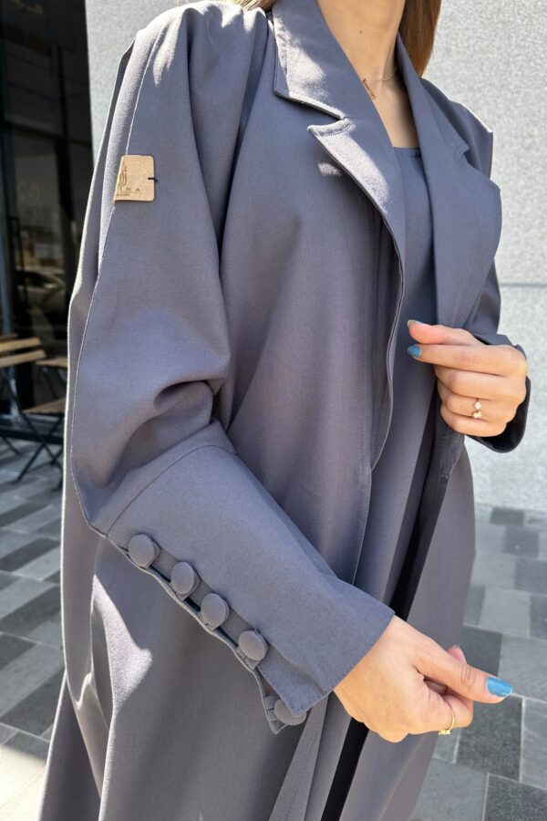 ⁦عباية رمادي بليزر مندمجة بطبقة داخليه⁩ - الصورة ⁦2⁩