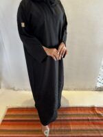 ⁦عبايه كتف بتطريز مميز من اسفل العبايه⁩ - الصورة ⁦4⁩