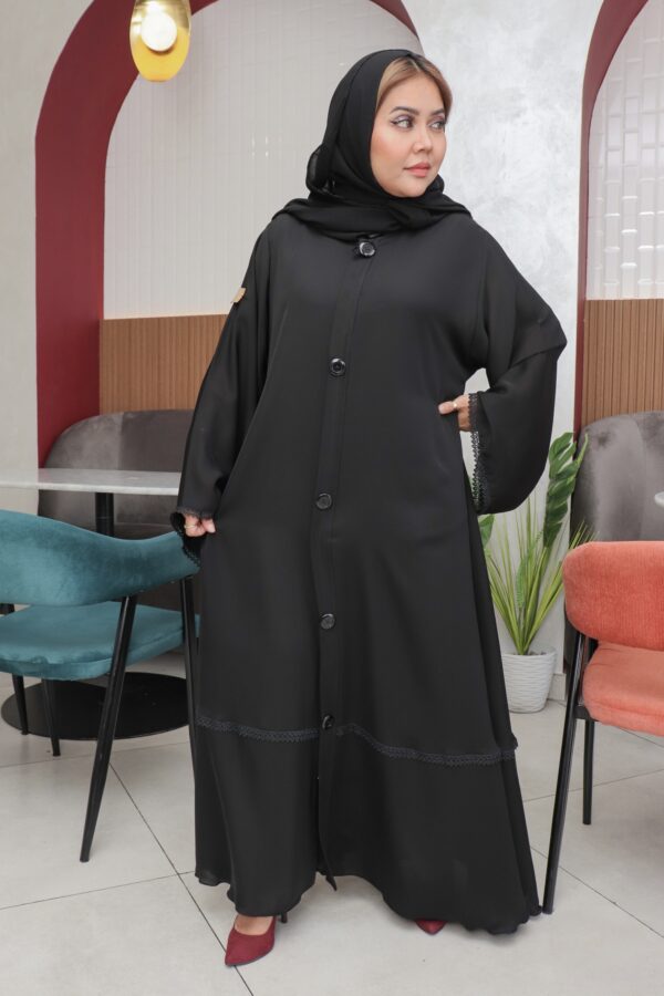 ⁦عباية كلوش نواعم بسحاب مخفى مزينه بزراير من امام⁩ - الصورة ⁦8⁩