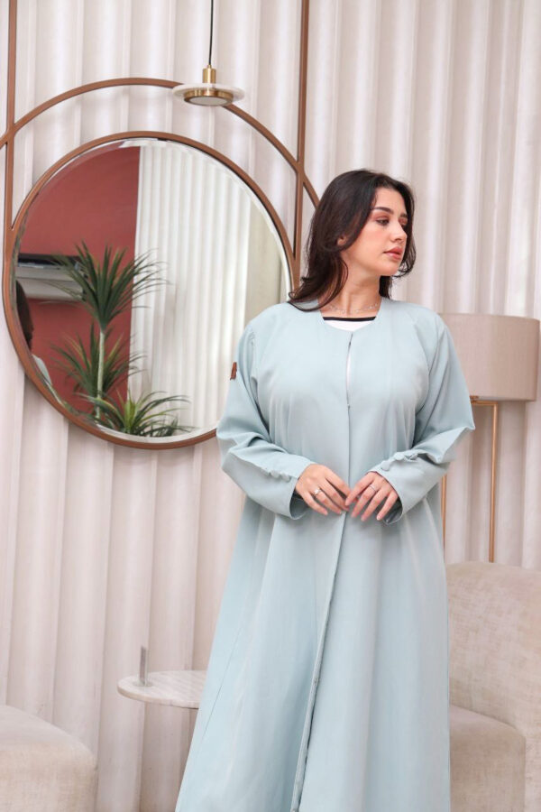 ⁦عباية تيفاني كلاسيك لمعه بتصميم مميز⁩ - الصورة ⁦3⁩