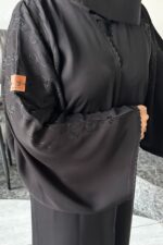 ⁦عباية كتف مطرزه على الأكتاف بقصه كم اماراتي⁩ - الصورة ⁦7⁩