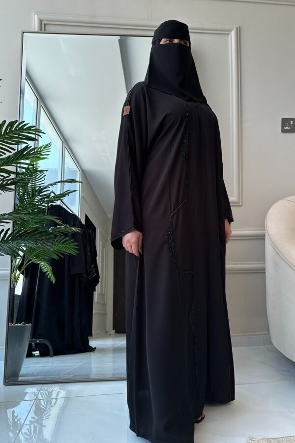 ⁦عباية كتف بشك اماراتي مستورده رقم (4)⁩ - الصورة ⁦3⁩