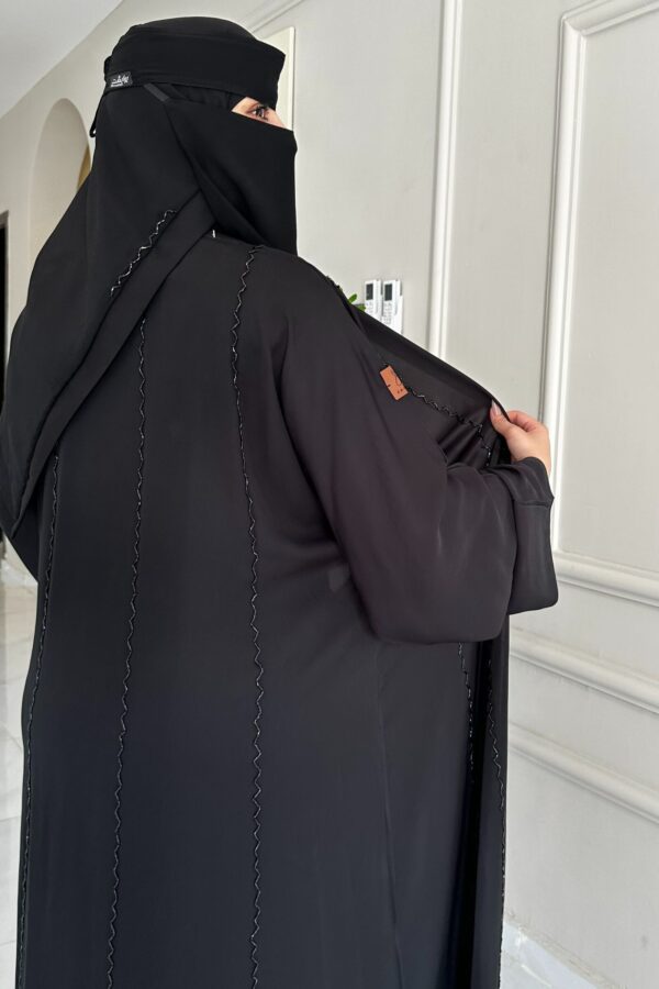 ⁦عباي نواعم بشك اسود اماراتي 1⁩ - الصورة ⁦4⁩