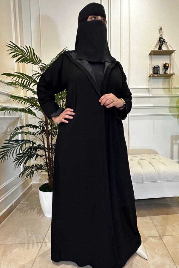 ⁦عبايه ملكي لياقة محدد  كلاسيك⁩ - الصورة ⁦2⁩