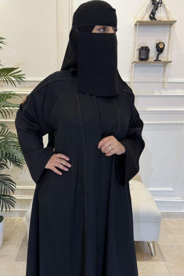 ⁦عباية كلوش نواعم منسوجه بقيطان و فصوص من امام⁩ - الصورة ⁦7⁩