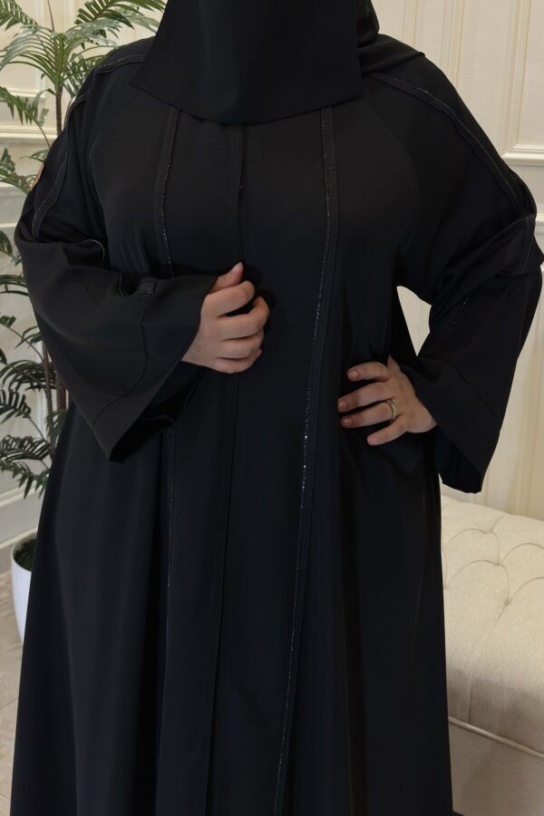 ⁦عباية كلوش نواعم منسوجه بقيطان و فصوص من امام⁩ - الصورة ⁦8⁩