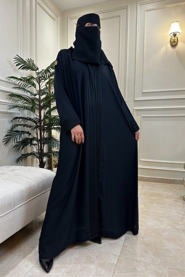 ⁦عباية كتف بقيطان من الامام و الاكمام⁩ - الصورة ⁦3⁩
