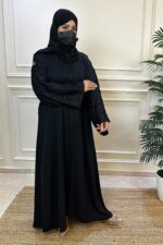 عبايه كتف بتطريز ارى اسود من امام وكم
