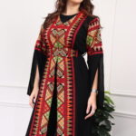 جلابيه بتطريز عربي و بكم وسيع احمر