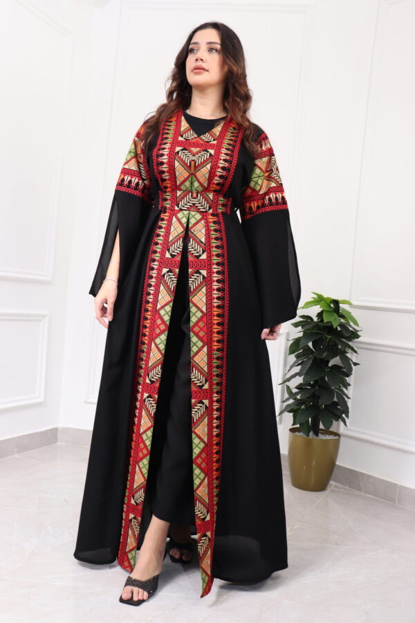 ⁦جلابيه بتطريز عربي و بكم وسيع احمر⁩ - الصورة ⁦9⁩