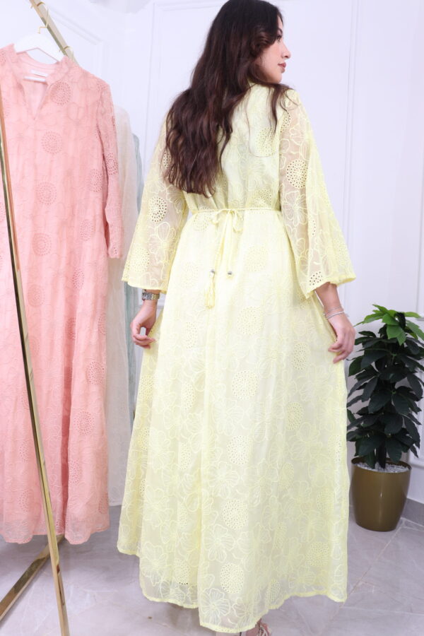 ⁦جلابيه اصفر بلياقه و اكمام و سيع⁩ - الصورة ⁦7⁩