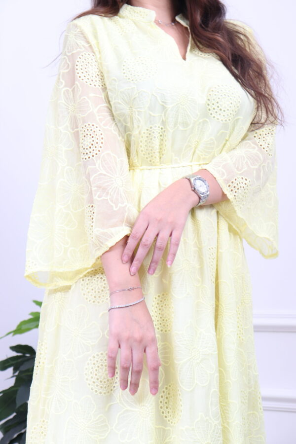 ⁦جلابيه اصفر بلياقه و اكمام و سيع⁩ - الصورة ⁦4⁩