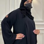 عبايه كلوش بسكر من اكتاف واجناب بشكل مميز