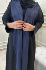 ⁦عباية بياقة منسوجه بقماش كحلي على الاكمام والامام⁩ - الصورة ⁦6⁩