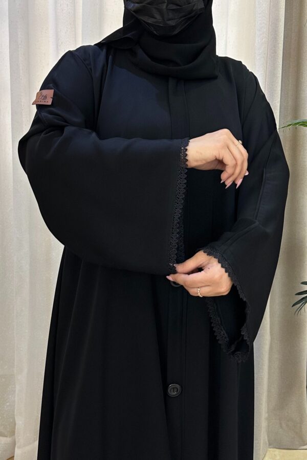 ⁦عبايه كلوش بسحاب مخفى بزراير من امام⁩ - الصورة ⁦7⁩