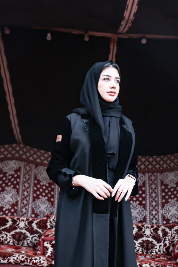 ⁦عبايه كتان بكم ولياقه قطيفه⁩ - الصورة ⁦9⁩