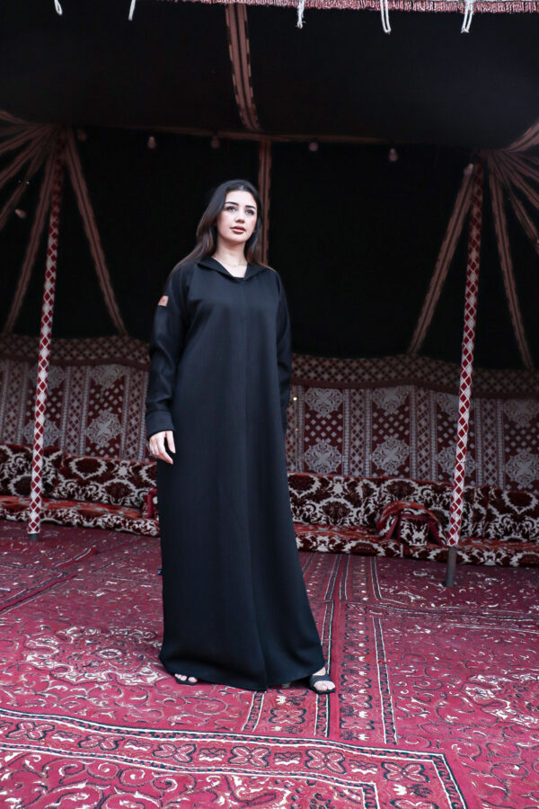 ⁦عبايه فكرو شتوي بقبوع⁩ - الصورة ⁦3⁩