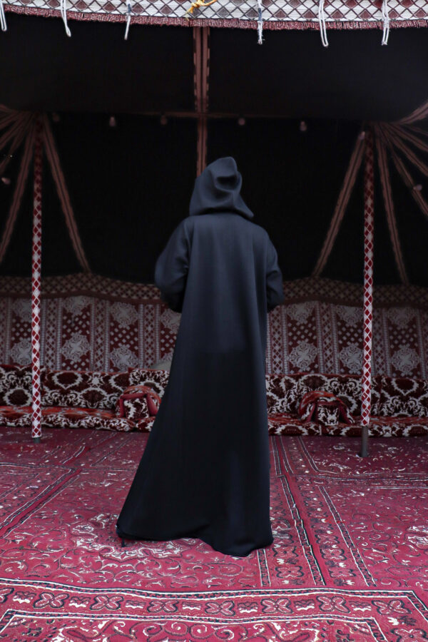 ⁦عبايه فكرو شتوي بقبوع⁩ - الصورة ⁦4⁩