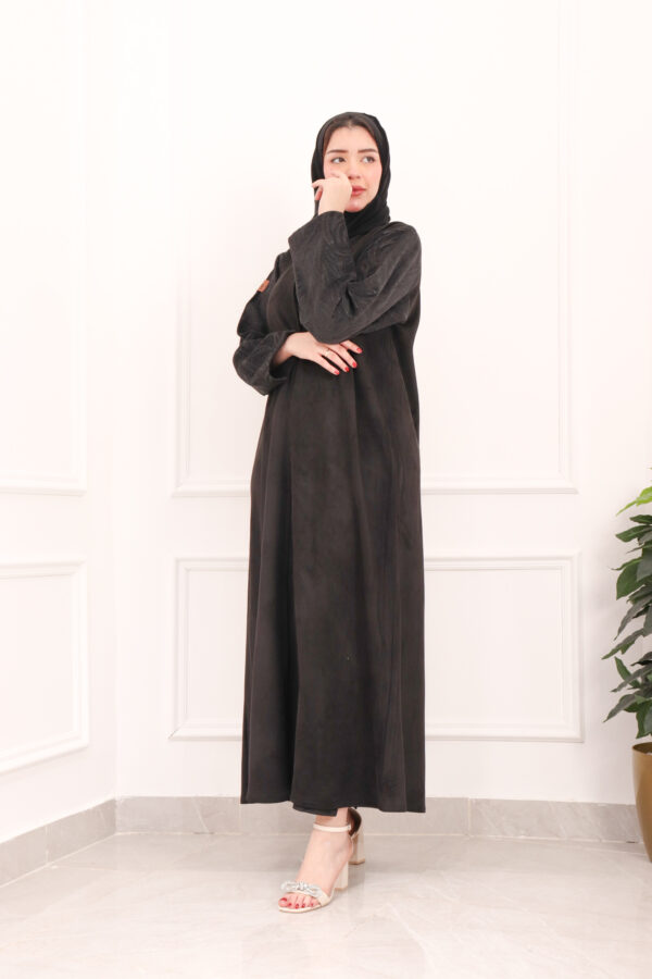 ⁦عبايه شامواه بدقات بكم مفصول مشجره بلاسود⁩ - الصورة ⁦2⁩