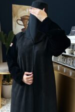 ⁦عباية شتوية شامواه مع تداخل المخمل⁩ - الصورة ⁦3⁩