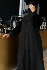 عباية شتوية شامواه مع تداخل المخمل