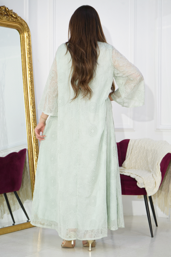 ⁦فستان تيفاني بلياقه و أكمام و سيعه⁩ - الصورة ⁦4⁩