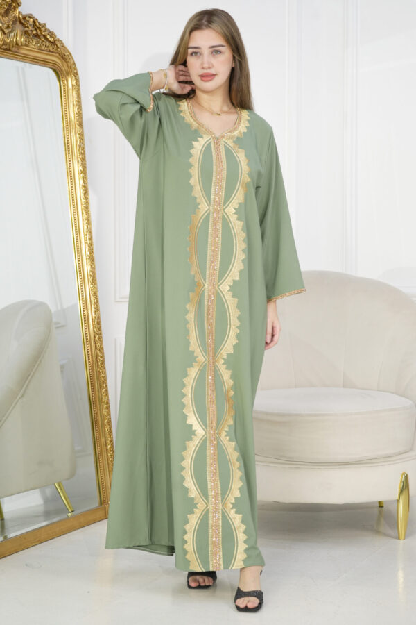 ⁦جلابيه تيفاني خليجيه بتطريز وشريط فصوص من امام⁩ - الصورة ⁦4⁩