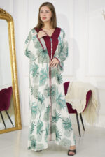 ⁦جلابيه تيفاني مزينه بدقات شرايط عنابي من امام⁩ - الصورة ⁦4⁩