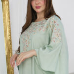 جلابيه تيفاني بخرز من صدر منتد الى اكتاف