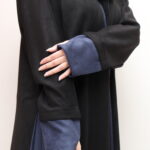 عباية بقصه A شامواه ربع كلوش محدده بكحلي و بأكمام معصم