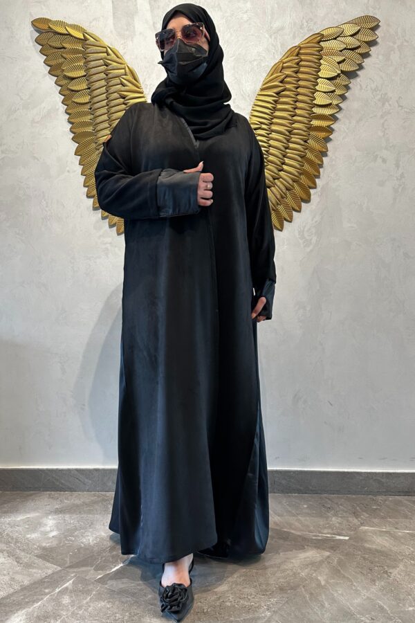 ⁦عباية شامواه ربع كلوش محدده اسود و بأكمام معصم⁩ - الصورة ⁦2⁩