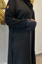 ⁦عباية شامواه ربع كلوش محدده اسود و بأكمام معصم⁩ - الصورة ⁦6⁩