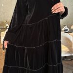 عباية مخمل بطبقات مكسره من الاسفل و مرتبه