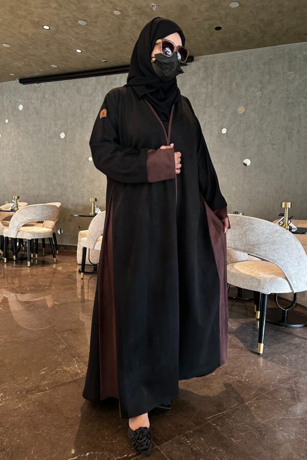 ⁦عباية شامواه ربع كلوش محدده ببني و بأكمام معصم⁩ - الصورة ⁦5⁩