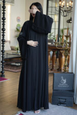 ⁦عباية كلوش بكسرات من الامام والخلف محدد بفصوص⁩ - الصورة ⁦7⁩